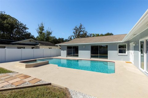 House in Palm Harbor, Florida 3 bedrooms, 153.66 sq.m. № 2422657 - photo 30