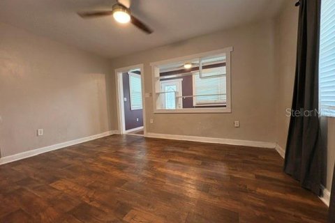 House in Lakeland, Florida 2 bedrooms, 109.25 sq.m. № 2230243 - photo 3