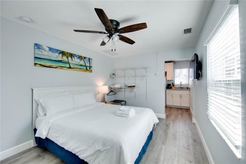 Immobilier commercial à vendre à Treasure Island, Floride: 10 chambres, 450.2 m2 № 1449425 - photo 19