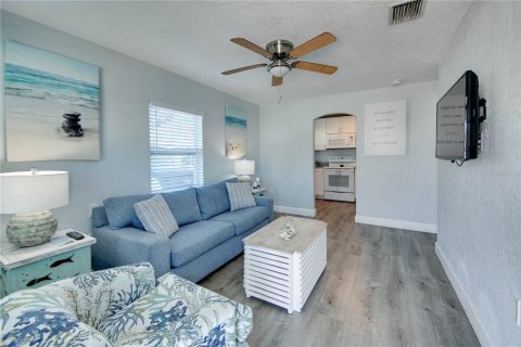 Immobilier commercial à vendre à Treasure Island, Floride: 10 chambres, 450.2 m2 № 1449425 - photo 14
