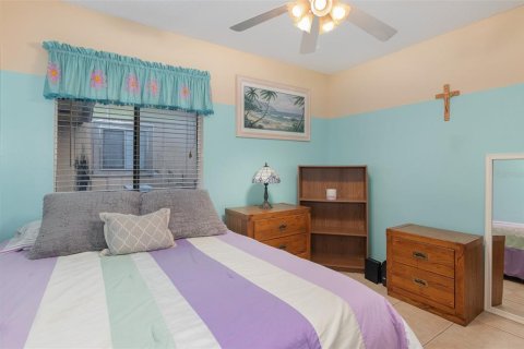 Townhouse in Winter Springs, Florida 3 bedrooms, 136.57 sq.m. № 1745383 - photo 21