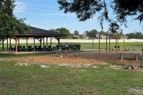 Townhouse in Winter Springs, Florida 3 bedrooms, 136.57 sq.m. № 1745383 - photo 30