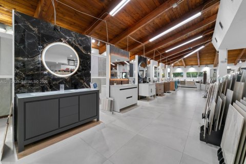 Купить коммерческую недвижимость в Хомстед, Флорида № 2436635 - фото 20
