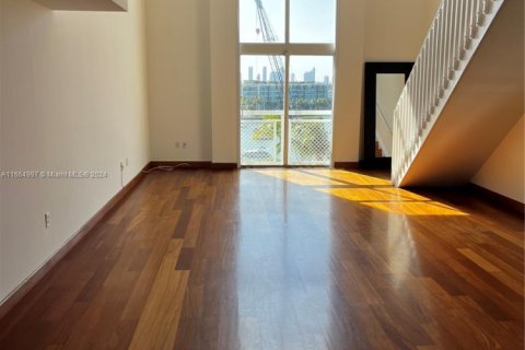 Copropriété à louer à Miami Beach, Floride: 1 chambre, 121.61 m2 № 1937485 - photo 3