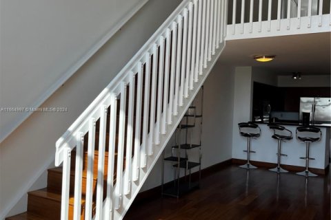 Copropriété à louer à Miami Beach, Floride: 1 chambre, 121.61 m2 № 1937485 - photo 9