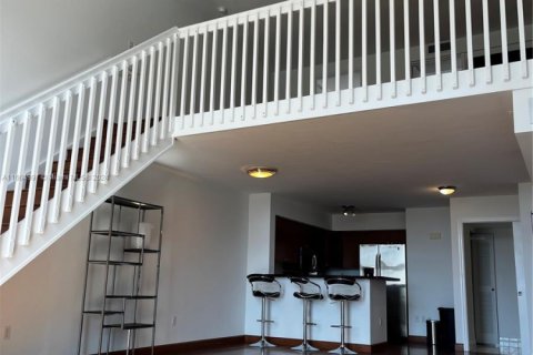 Condominio en alquiler en Miami Beach, Florida, 1 dormitorio, 121.61 m2 № 1937485 - foto 12