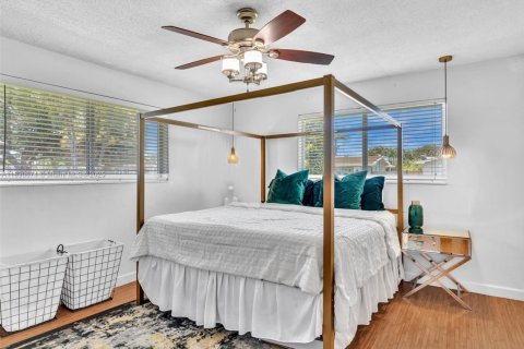 Casa en venta en Pembroke Pines, Florida, 4 dormitorios, 153.47 m2 № 1807026 - foto 23