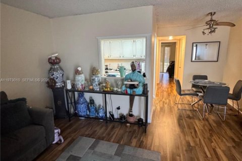 Condominio en venta en West Palm Beach, Florida, 1 dormitorio, 52.95 m2 № 2033203 - foto 5