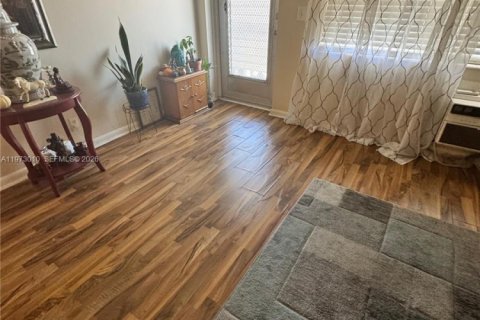 Condominio en venta en West Palm Beach, Florida, 1 dormitorio, 52.95 m2 № 2033203 - foto 3