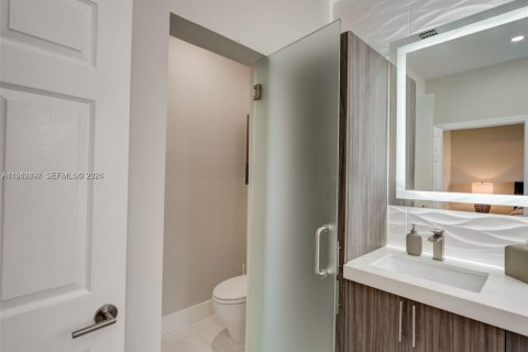 Touwnhouse à vendre à Hollywood, Floride: 3 chambres, 219.81 m2 № 1999834 - photo 26