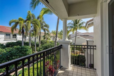 Touwnhouse à vendre à Hollywood, Floride: 3 chambres, 219.81 m2 № 1999834 - photo 23