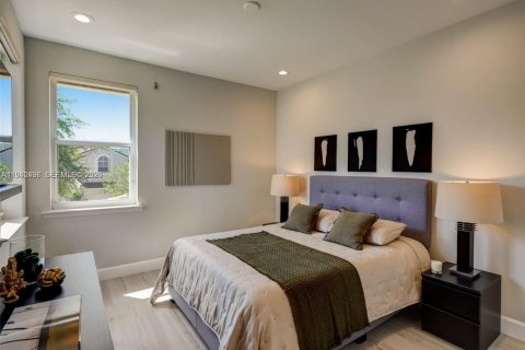 Touwnhouse à vendre à Hollywood, Floride: 3 chambres, 219.81 m2 № 1999834 - photo 28