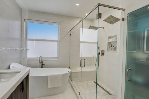 Touwnhouse à vendre à Hollywood, Floride: 3 chambres, 219.81 m2 № 1999834 - photo 24