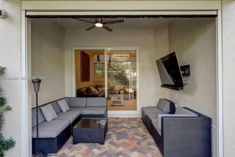 Touwnhouse à vendre à Hollywood, Floride: 3 chambres, 219.81 m2 № 1999834 - photo 10