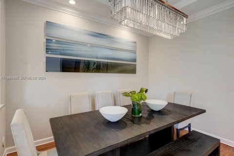 Touwnhouse à vendre à Hollywood, Floride: 3 chambres, 219.81 m2 № 1999834 - photo 20