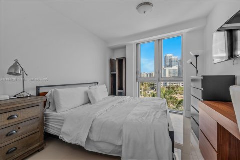 Copropriété à vendre à Miami Beach, Floride: 2 chambres, 104.79 m2 № 1946386 - photo 12