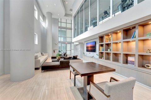 Copropriété à vendre à Miami Beach, Floride: 2 chambres, 104.79 m2 № 1946386 - photo 24