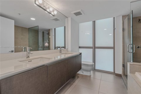 Copropriété à vendre à Miami Beach, Floride: 2 chambres, 104.79 m2 № 1946386 - photo 8