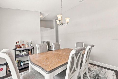 Купить виллу или дом в Норт-Порт, Флорида 11 комнат, 167.69м2, № 2288080 - фото 24