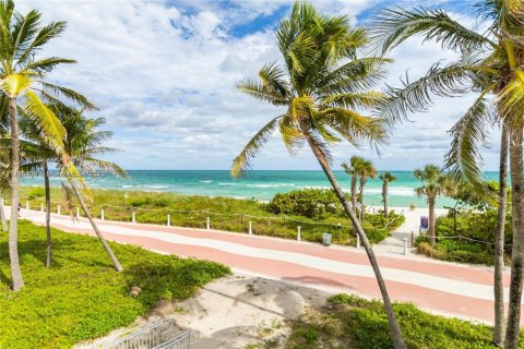 Condominio en venta en Miami Beach, Florida, 1 dormitorio, 91.04 m2 № 1861432 - foto 10