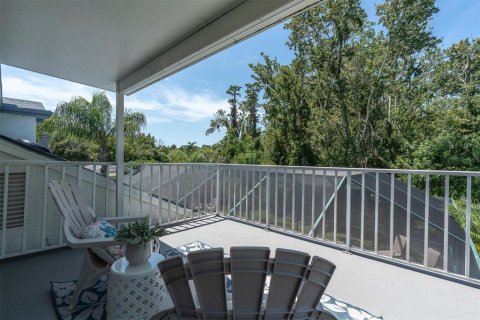 House in Trinity, Florida 4 bedrooms, 280.1 sq.m. № 2267412 - photo 30