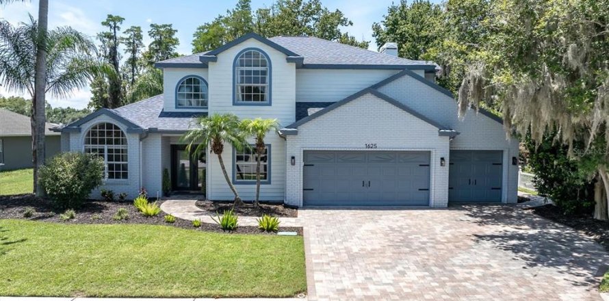 House in Trinity, Florida 4 bedrooms, 280.1 sq.m. № 2267412