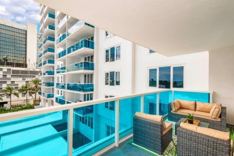 Condominio en alquiler en Miami Beach, Florida, 1 dormitorio, 83.61 m2 № 2055497 - foto 25