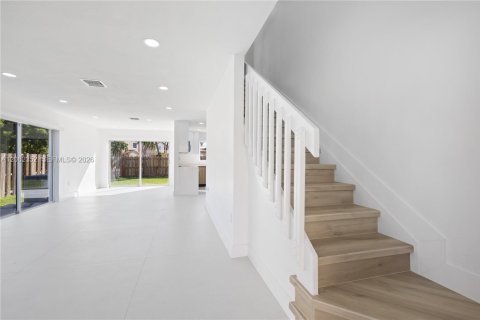 Casa en venta en Miami, Florida, 4 dormitorios, 171.59 m2 № 2254087 - foto 10
