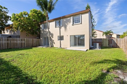 Casa en venta en Miami, Florida, 4 dormitorios, 171.59 m2 № 2254087 - foto 28