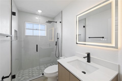 Casa en venta en Miami, Florida, 4 dormitorios, 171.59 m2 № 2254087 - foto 17