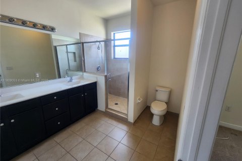 Touwnhouse à louer à Homestead, Floride: 4 chambres, 158.4 m2 № 1959728 - photo 11