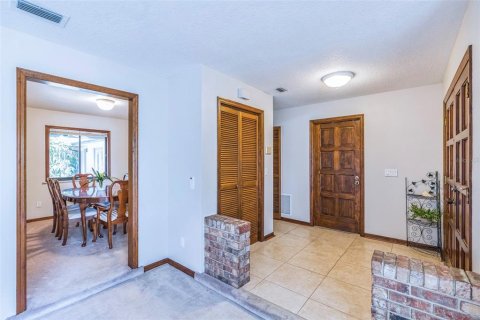 Casa en venta en Deltona, Florida, 4 dormitorios, 211.17 m2 № 1625442 - foto 28