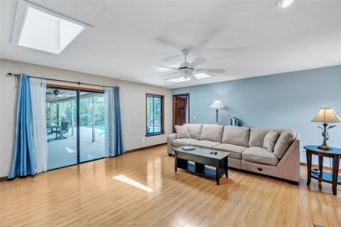 Casa en venta en Deltona, Florida, 4 dormitorios, 211.17 m2 № 1625442 - foto 3