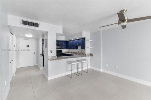 Copropriété à vendre à Miami Beach, Floride: 1 chambre, 72.46 m2 № 1891614 - photo 14