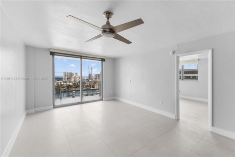 Copropriété à vendre à Miami Beach, Floride: 1 chambre, 72.46 m2 № 1891614 - photo 9