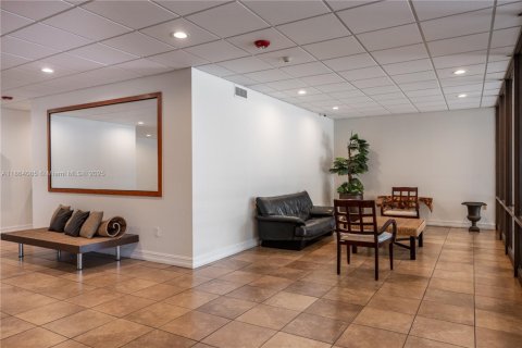 Copropriété à vendre à Miami Beach, Floride: 1 chambre, 72.46 m2 № 1891614 - photo 24