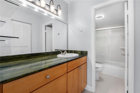 Copropriété à vendre à Miami Beach, Floride: 1 chambre, 72.46 m2 № 1891614 - photo 20