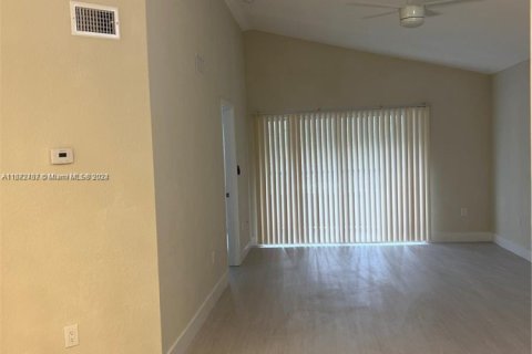 Copropriété à vendre à Oakland Park, Floride: 1 chambre, 74.69 m2 № 1868070 - photo 14
