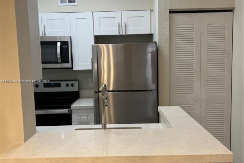 Copropriété à vendre à Oakland Park, Floride: 1 chambre, 74.69 m2 № 1868070 - photo 29