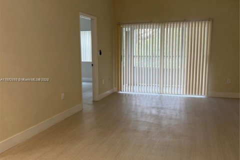 Copropriété à vendre à Oakland Park, Floride: 1 chambre, 74.69 m2 № 1868070 - photo 3