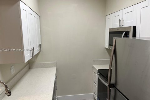 Copropriété à vendre à Oakland Park, Floride: 1 chambre, 74.69 m2 № 1868070 - photo 24