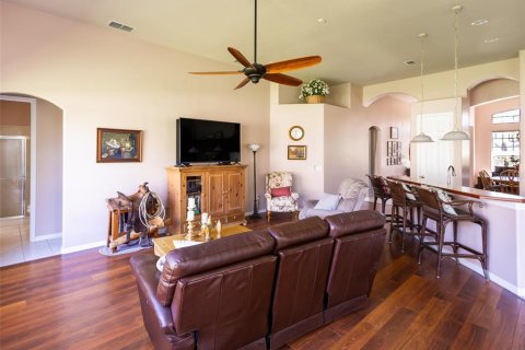 House in Kissimmee, Florida 4 bedrooms, 247.58 sq.m. № 2204219 - photo 9