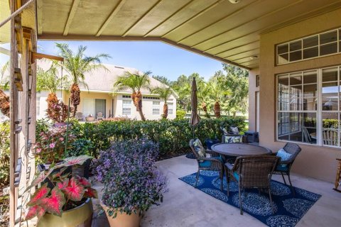 House in Kissimmee, Florida 4 bedrooms, 247.58 sq.m. № 2204219 - photo 18