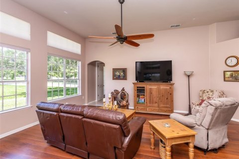 House in Kissimmee, Florida 4 bedrooms, 247.58 sq.m. № 2204219 - photo 10