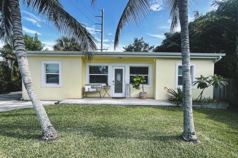 Casa en venta en Stuart, Florida, 3 dormitorios, 110.74 m2 № 2383021 - foto 2