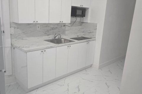 Immobilier commercial à Cutler Bay, Floride 1 chambre, 223.89 m2 № 1997963