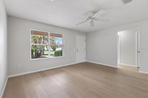 Villa ou maison à vendre à The Villages, Floride: 3 chambres, 129.32 m2 № 2401037 - photo 8