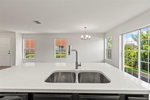 Touwnhouse à vendre à Clearwater, Floride: 4 chambres, 149.2 m2 № 1747010 - photo 10