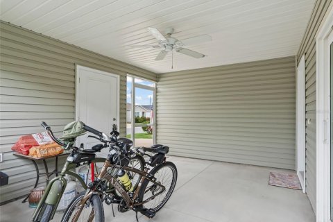 House in The Villages, Florida 2 bedrooms, 117.61 sq.m. № 1919147 - photo 4