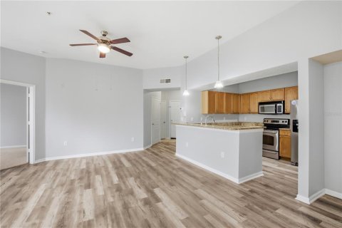 Condominio en alquiler en Tampa, Florida, 3 dormitorios, 117.89 m2 № 2104740 - foto 9